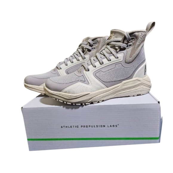 APL Shoes - NEW APL Techloom Defender Boots Women 6.5 Athletic Propulsion Labs